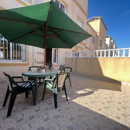 Traditional 3 Bedroom With Com Pool Alm26 Holiday home